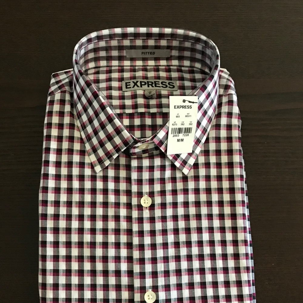 NWT Express Fitted Men’s Dress Shirt